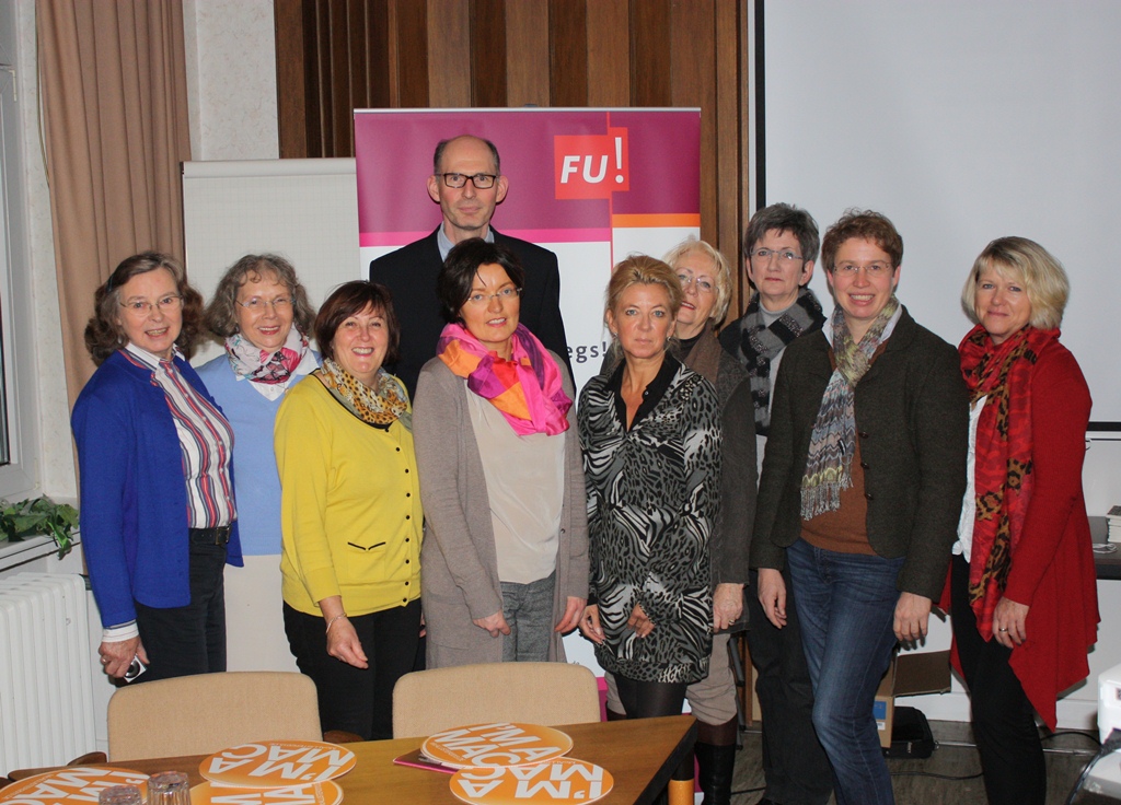 Das Foto zeigt den Landesvorstand mit Kreisvorsitzender Silke Weyberg MdL und Landtagskandidat Christoph Plett. Das Foto zeigt den Landesvorstand mit Kreisvorsitzender Silke Weyberg MdL und Landtagskandidat Christoph Plett.